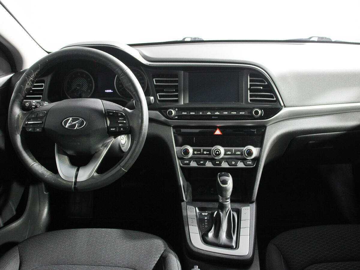 Hyundai Elantra, 2020 Фото №9