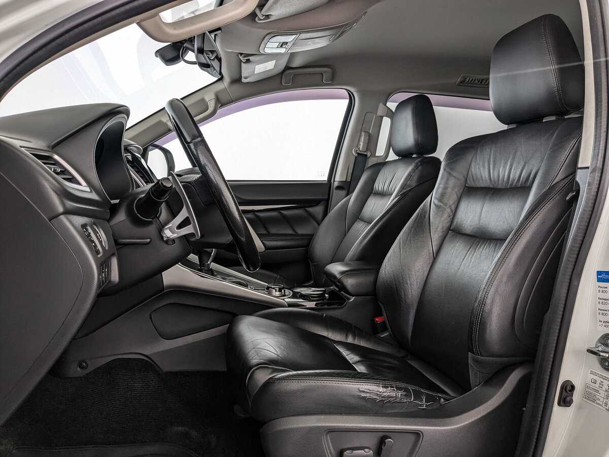 Mitsubishi Pajero Sport, 2017 Фото №18