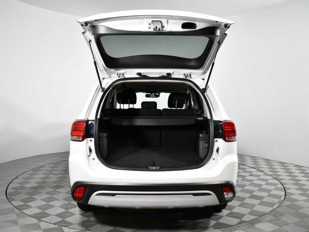 Mitsubishi Outlander, 2020 Фото №17