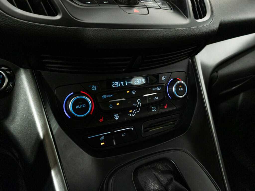 Ford Kuga, 2017 Фото №17