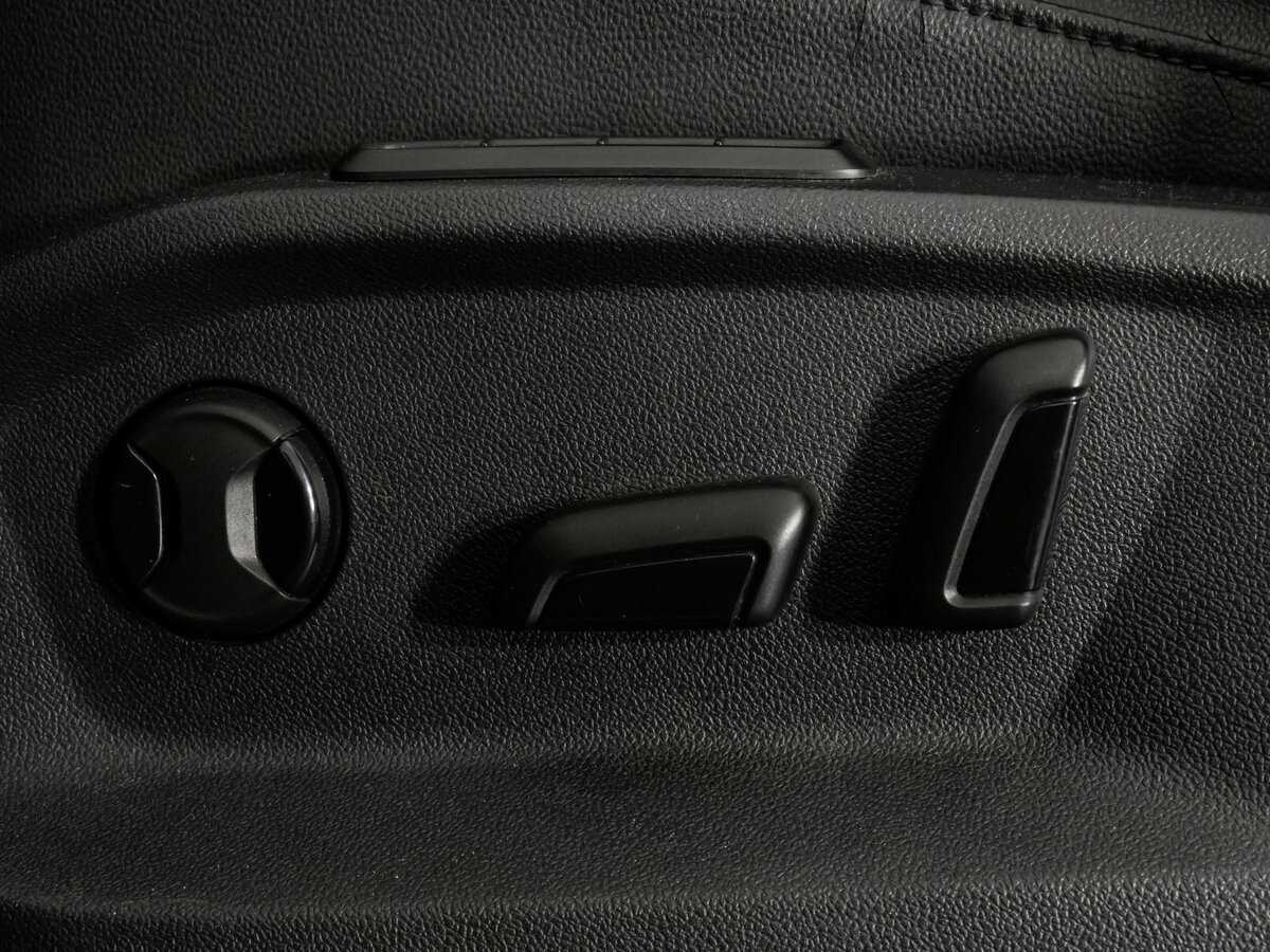 Volkswagen Tiguan, 2018 Фото №24