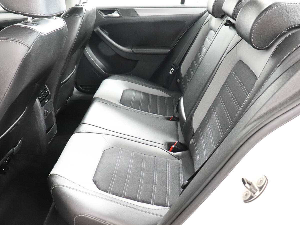 Volkswagen Jetta, 2012 Фото №11