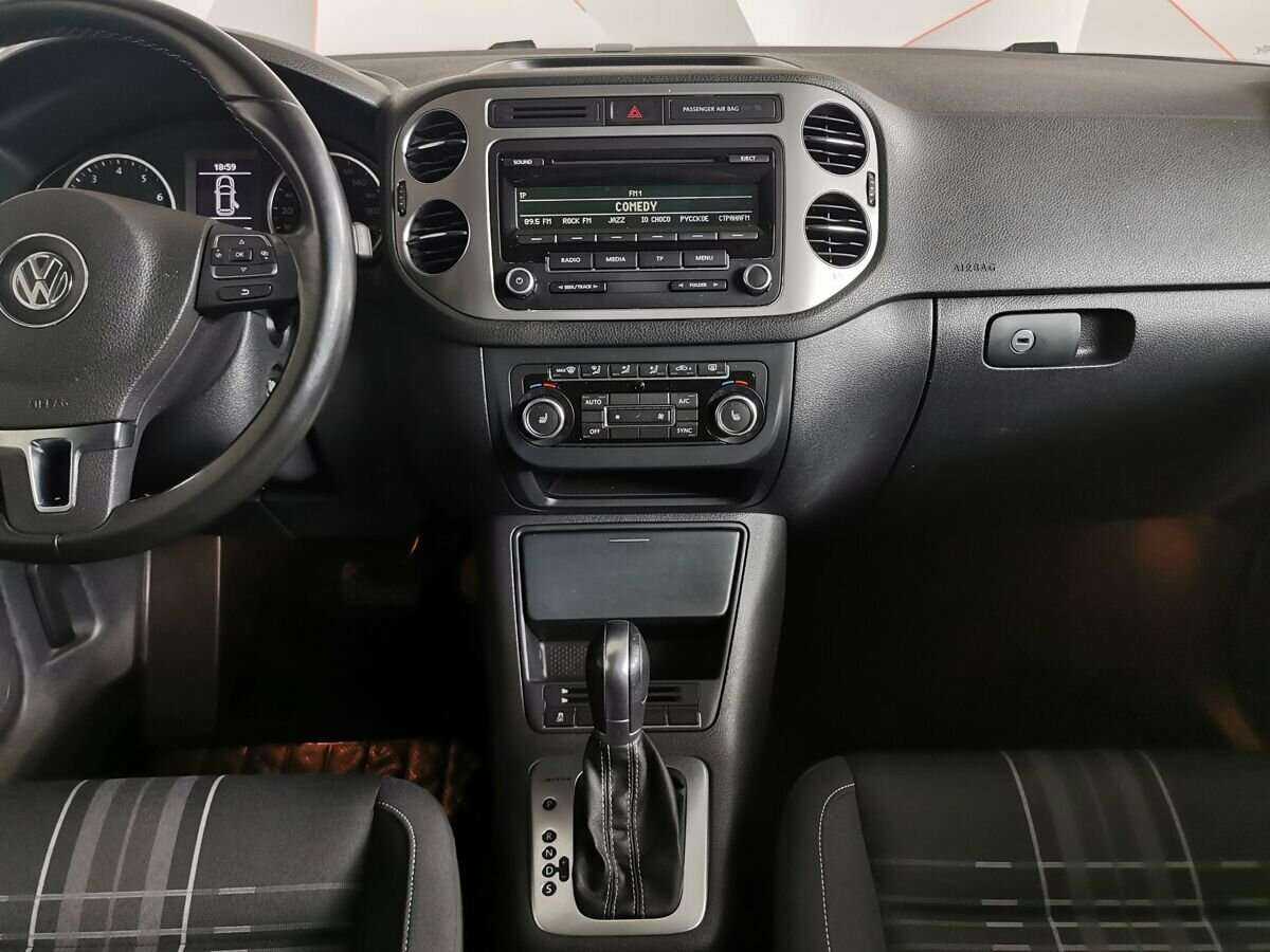 Volkswagen Tiguan, 2015 Фото №11