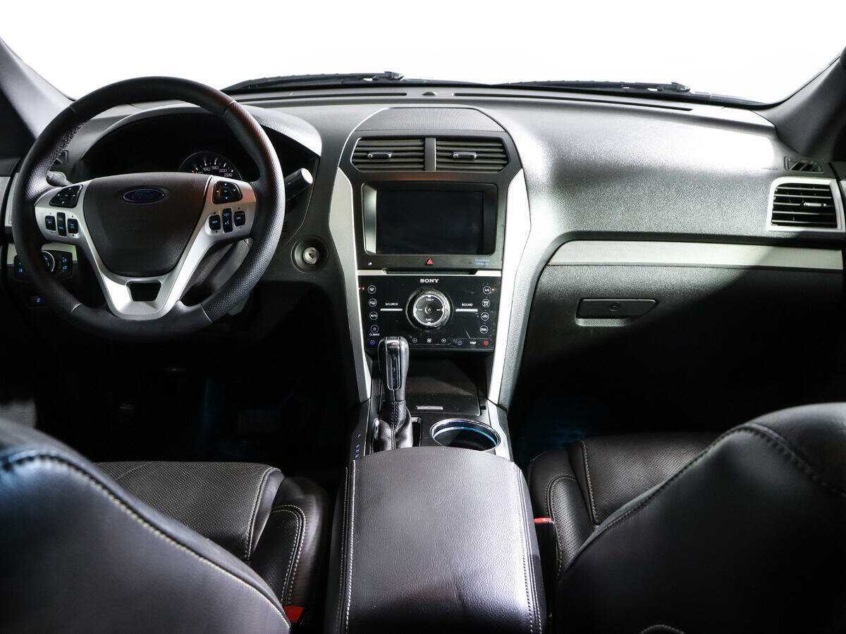 Ford Explorer Sport, 2014 Фото №11