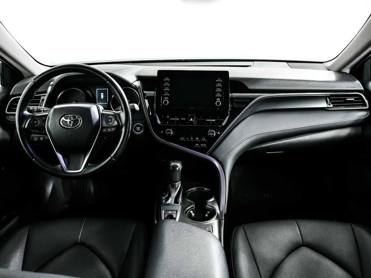 Toyota Camry, 2022 Фото №11