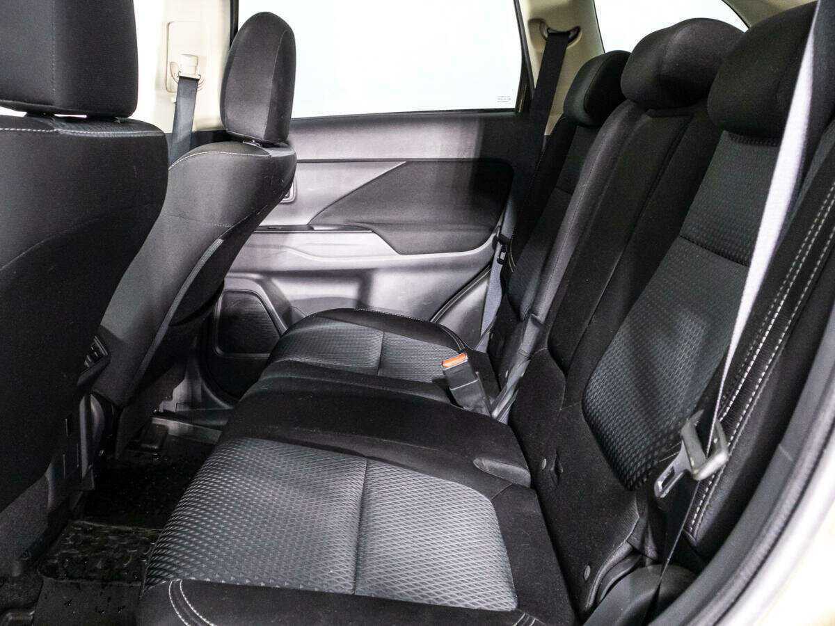 Mitsubishi Outlander, 2019 Фото №10