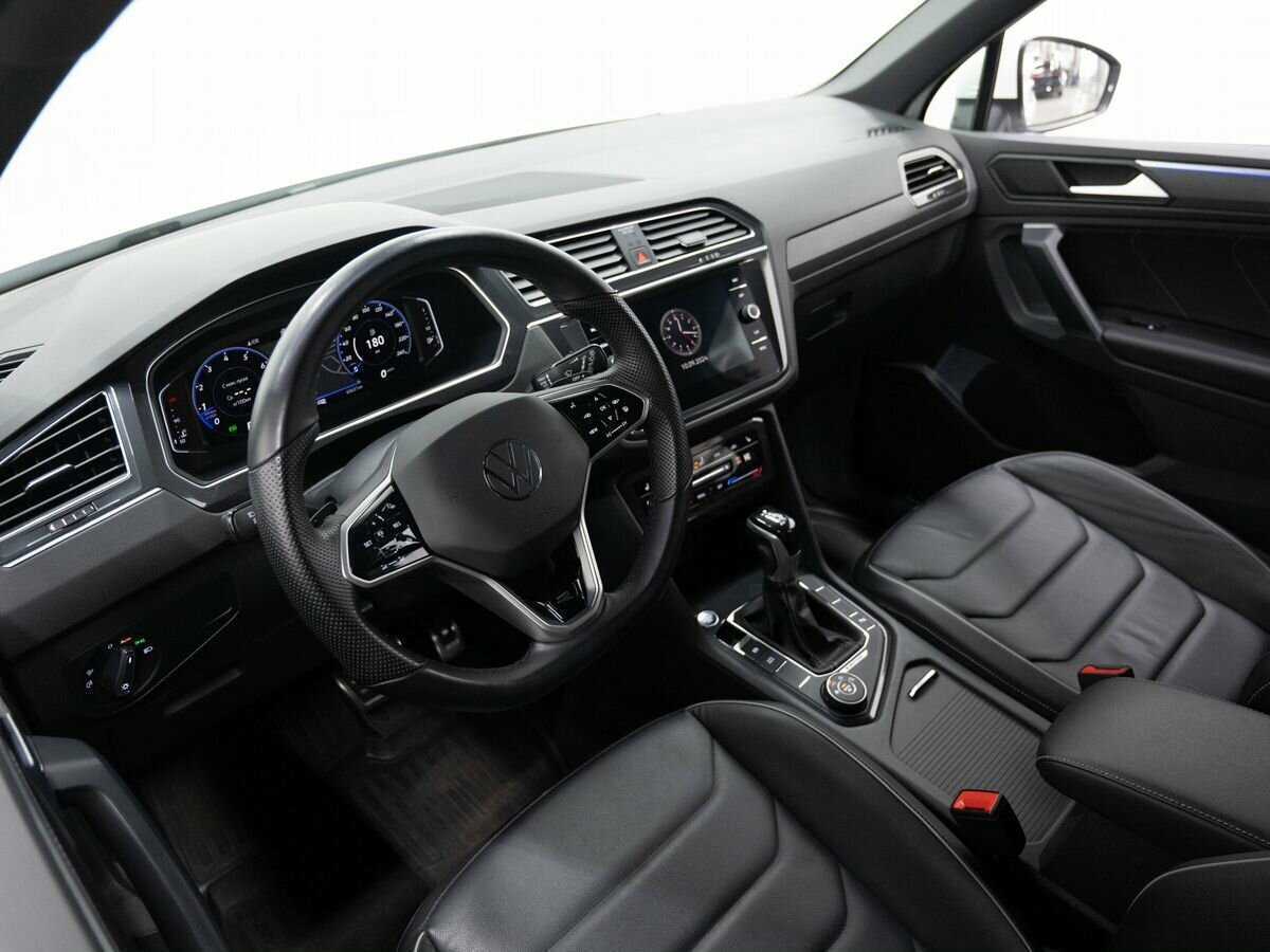 Volkswagen Tiguan, 2022 Фото №14