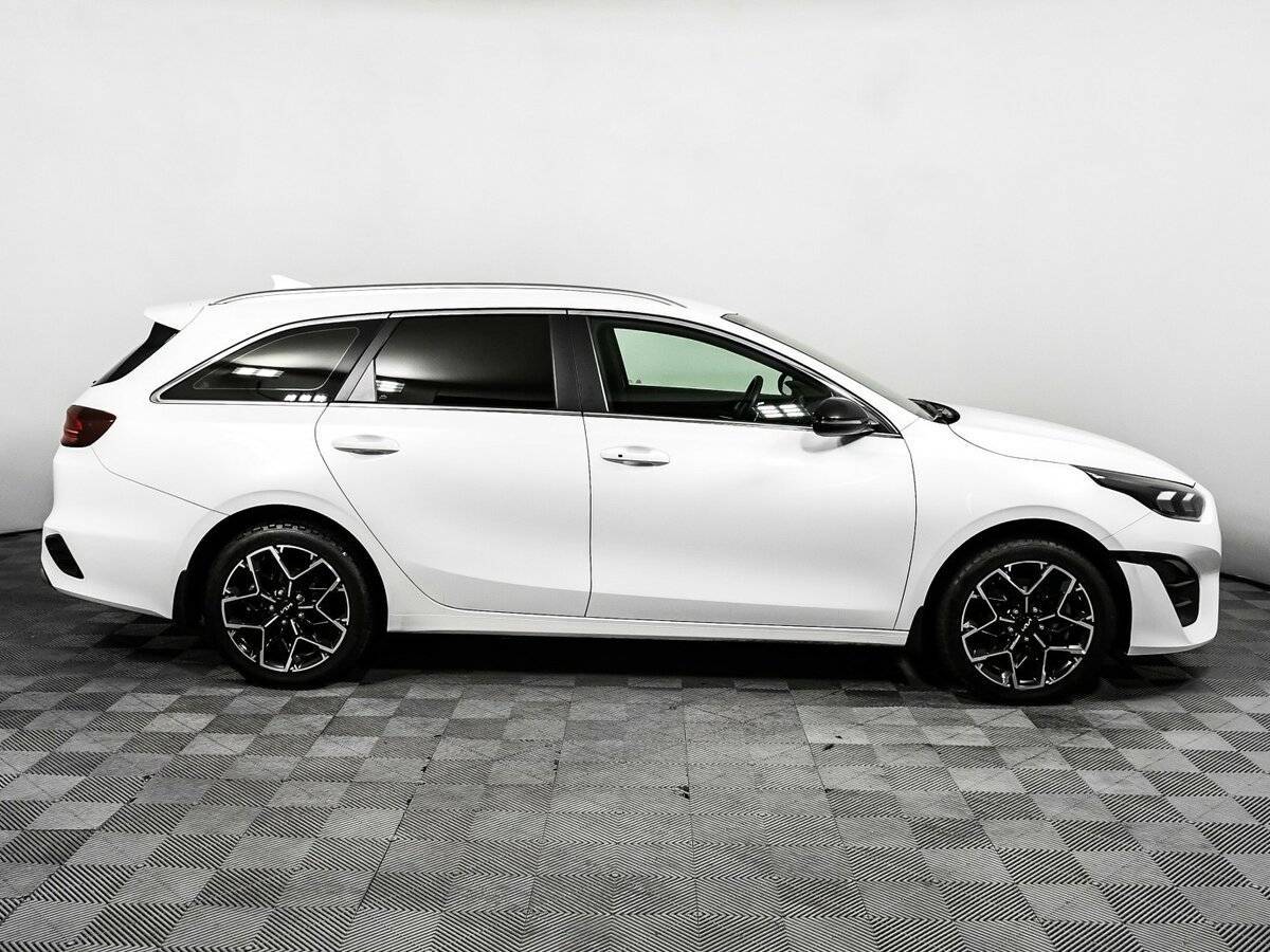 Kia Ceed, 2021 Фото №4