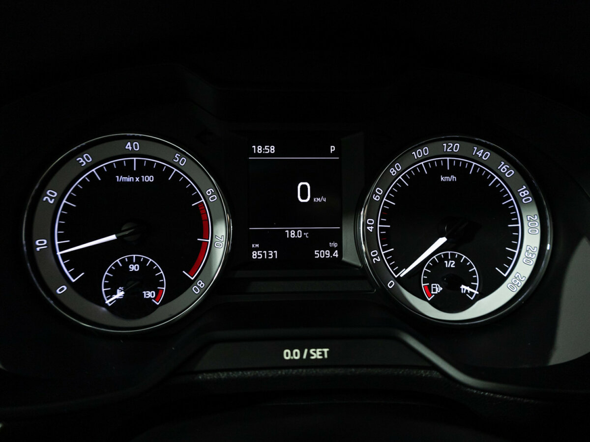 Skoda Octavia III (A7) Рестайлинг, 2019 Фото №12