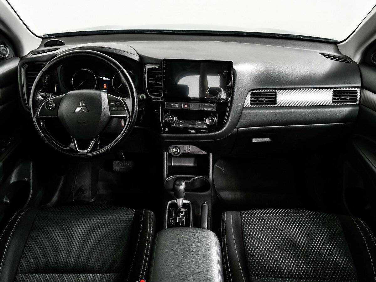 Mitsubishi Outlander, 2016 Фото №11