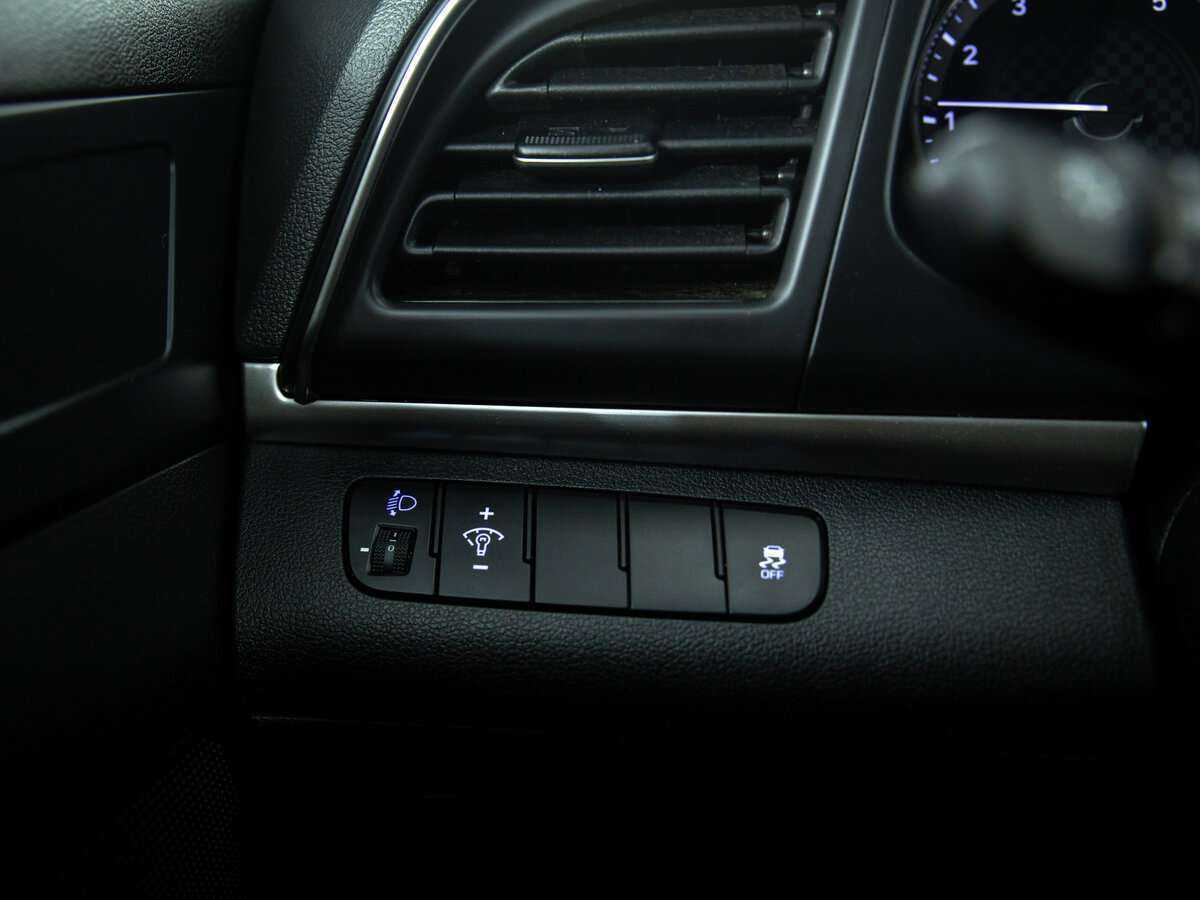 Hyundai Elantra, 2020 Фото №17