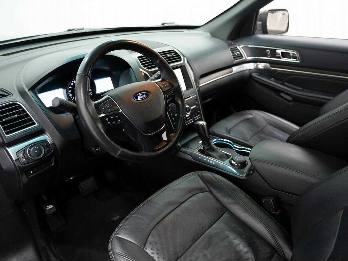 Ford Explorer, 2016 Фото №7