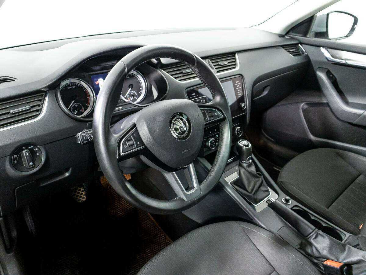 Skoda Octavia, 2018 Фото №11