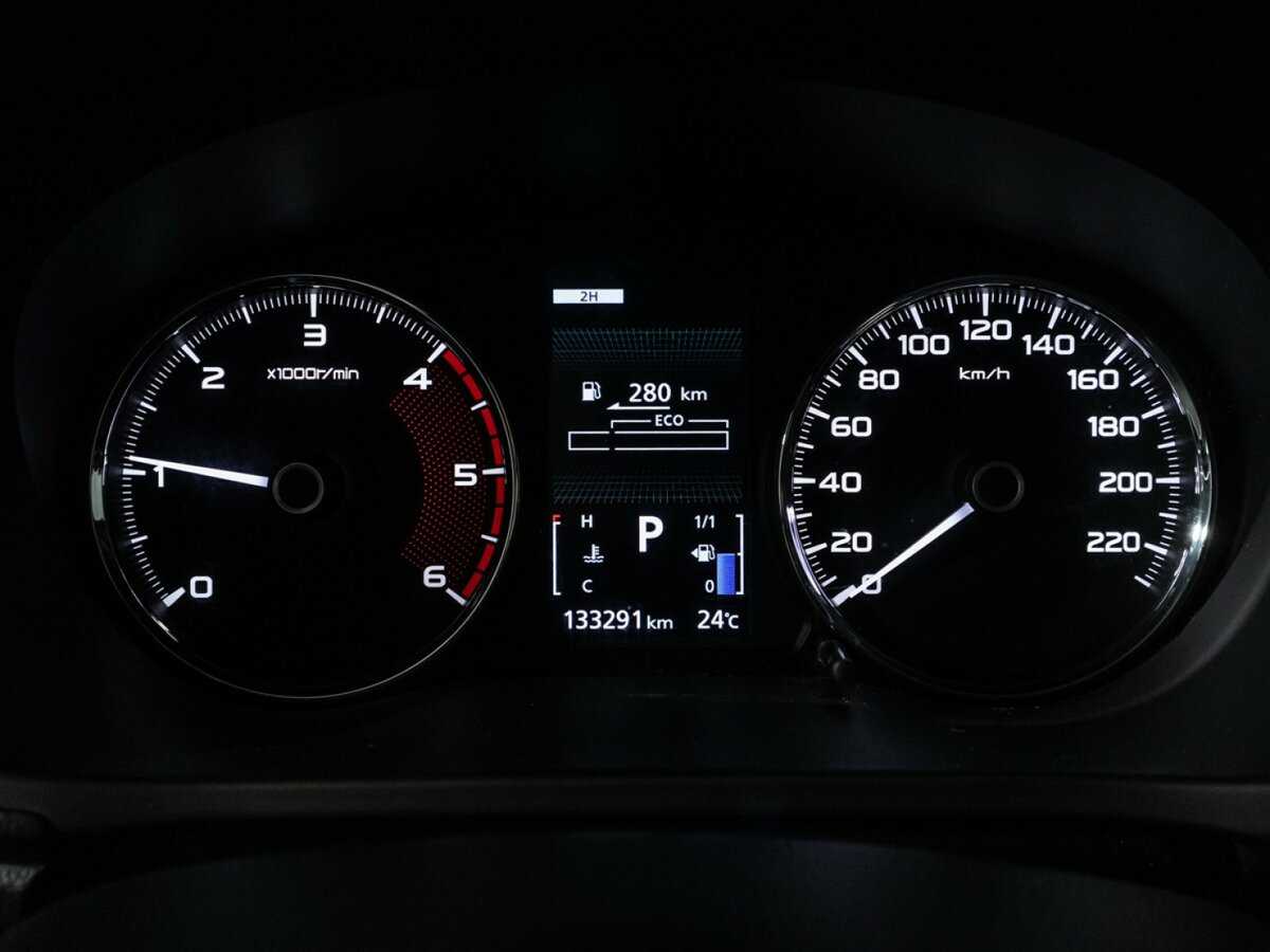 Mitsubishi Pajero Sport, 2018 Фото №12