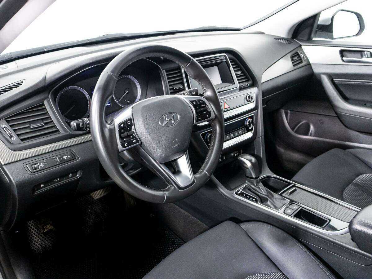 Hyundai Sonata, 2018 Фото №11