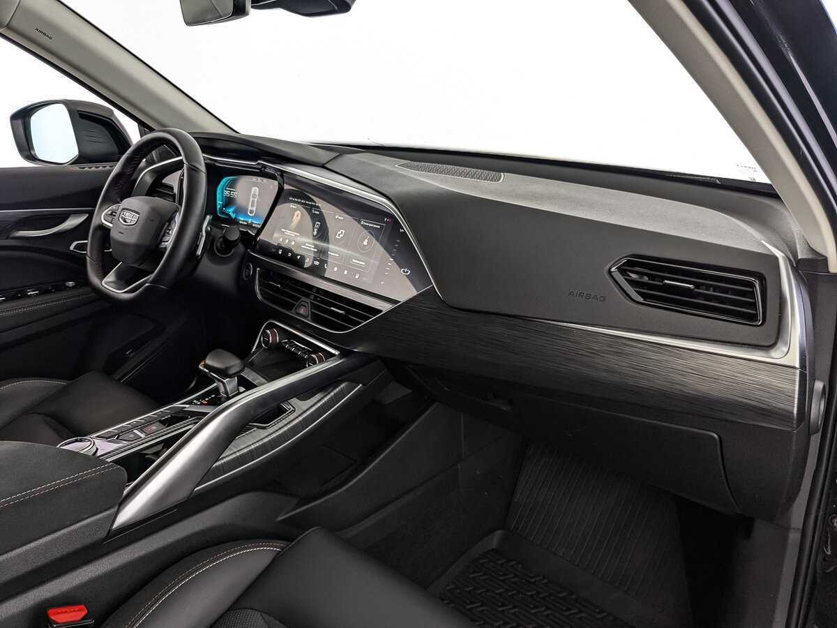 Geely Tugella, 2021 Фото №9