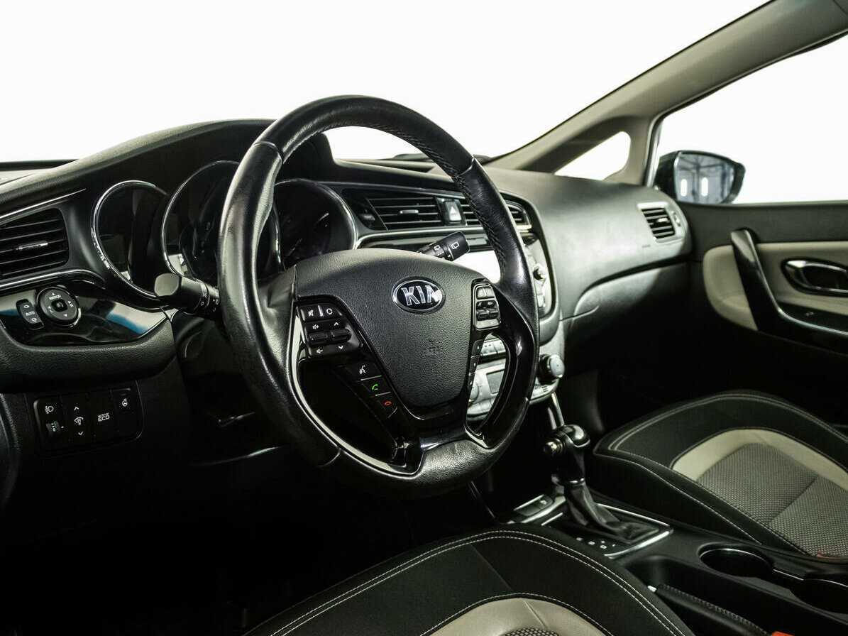 Kia Ceed, 2017 Фото №11