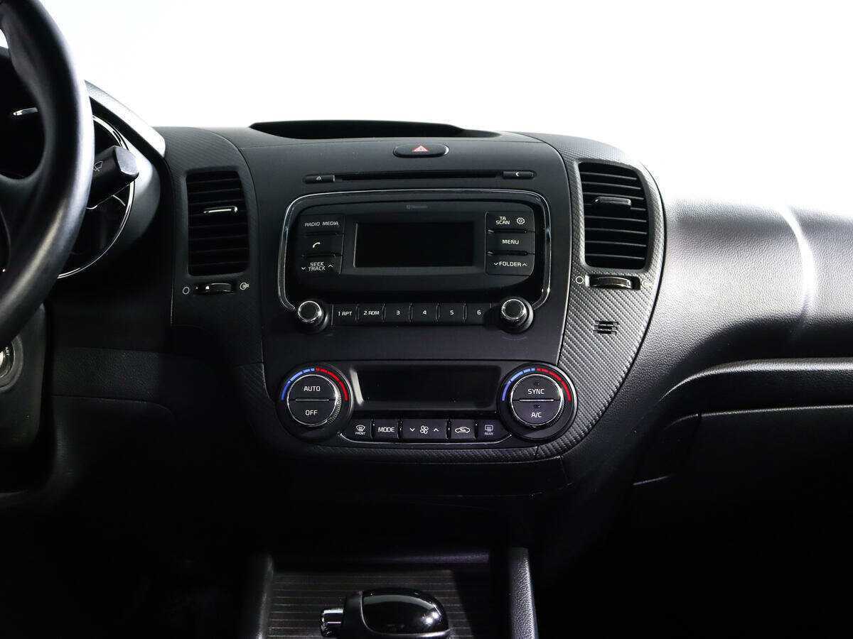 Kia Cerato, 2018 Фото №13