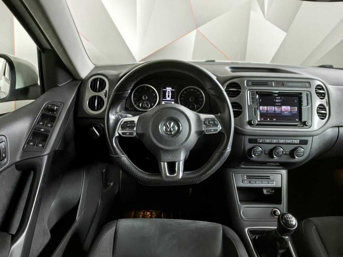 Volkswagen Tiguan, 2016 Фото №14