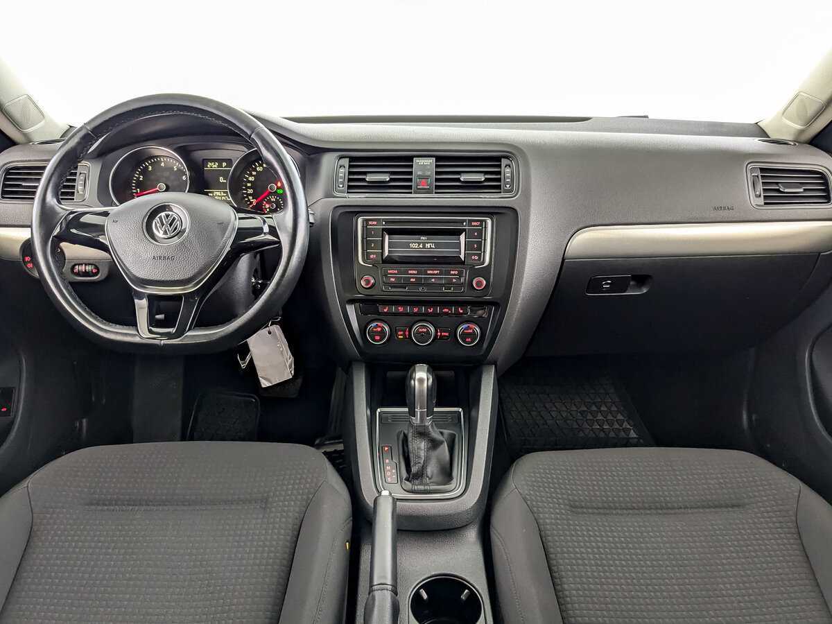 Volkswagen Jetta, 2015 Фото №12