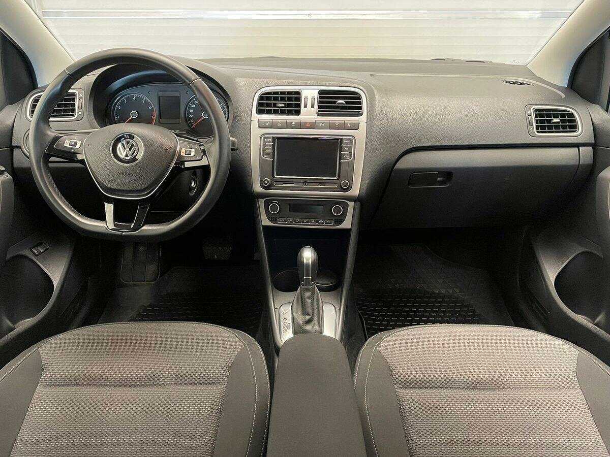 Volkswagen Polo, 2018 Фото №9