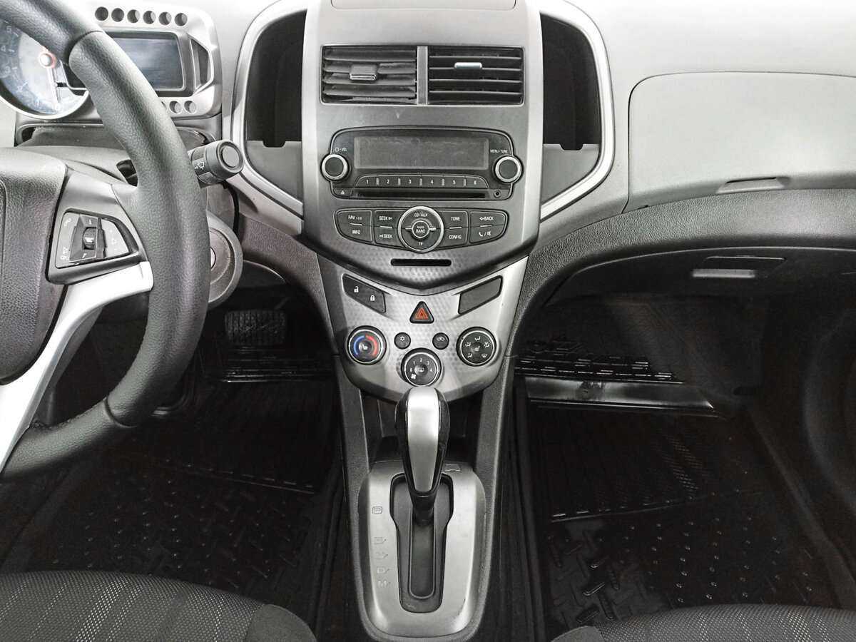 Chevrolet Aveo, 2013 Фото №13
