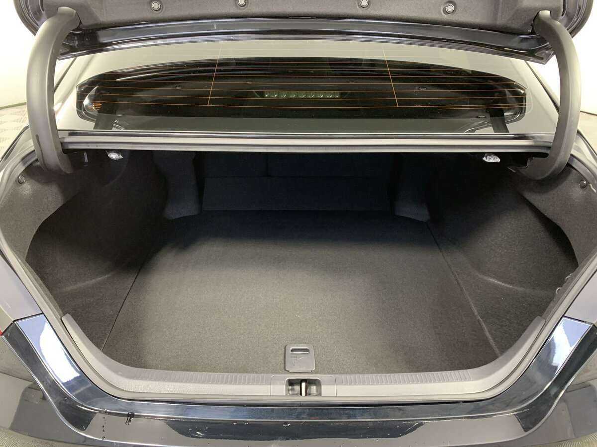 Toyota Camry, 2019 Фото №10