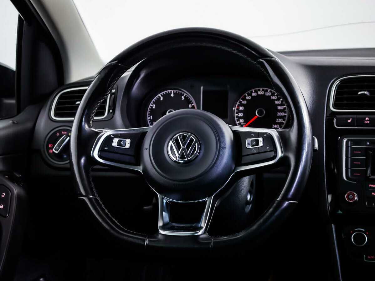 Volkswagen Polo, 2017 Фото №10