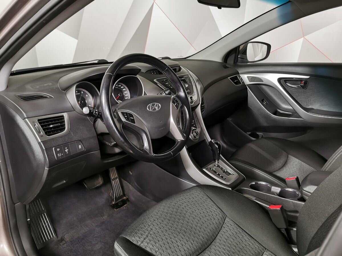 Hyundai Elantra, 2012 Фото №14