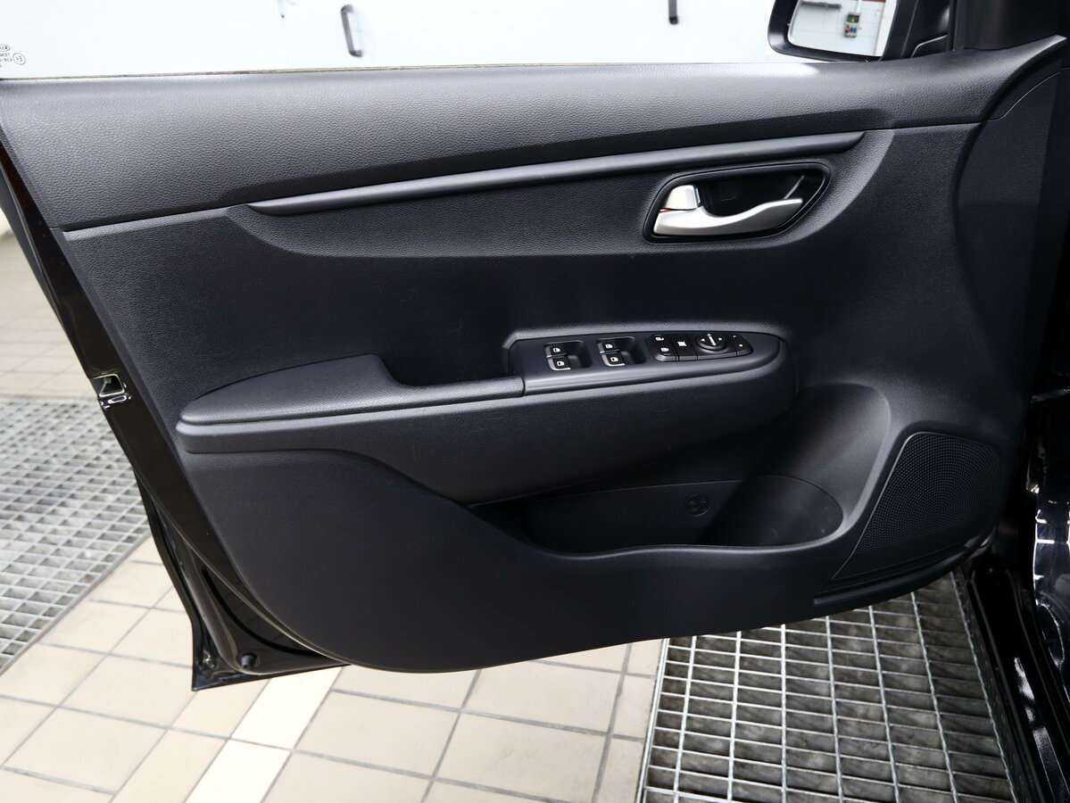 Kia Rio, 2020 Фото №15