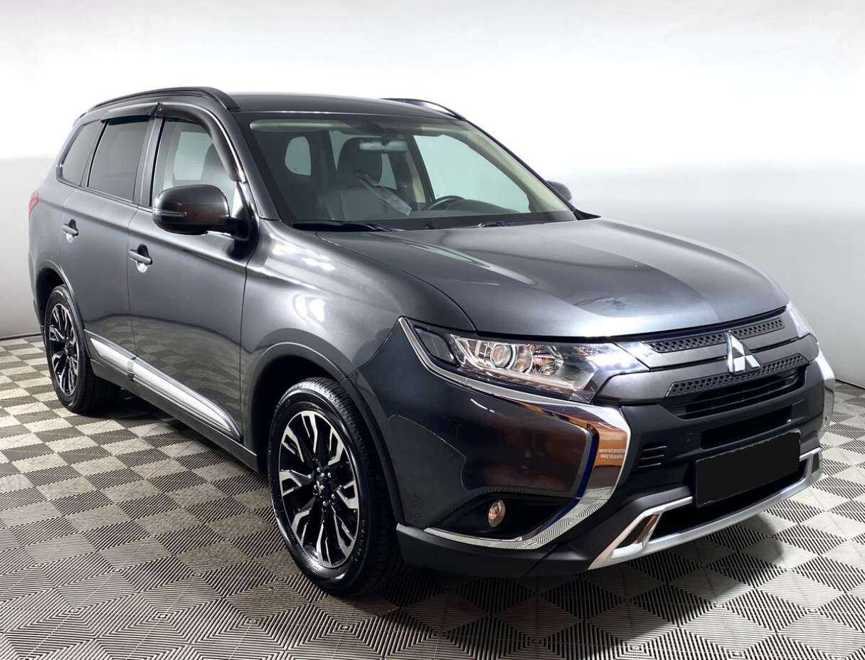 Mitsubishi Outlander, 2021 Фото №3