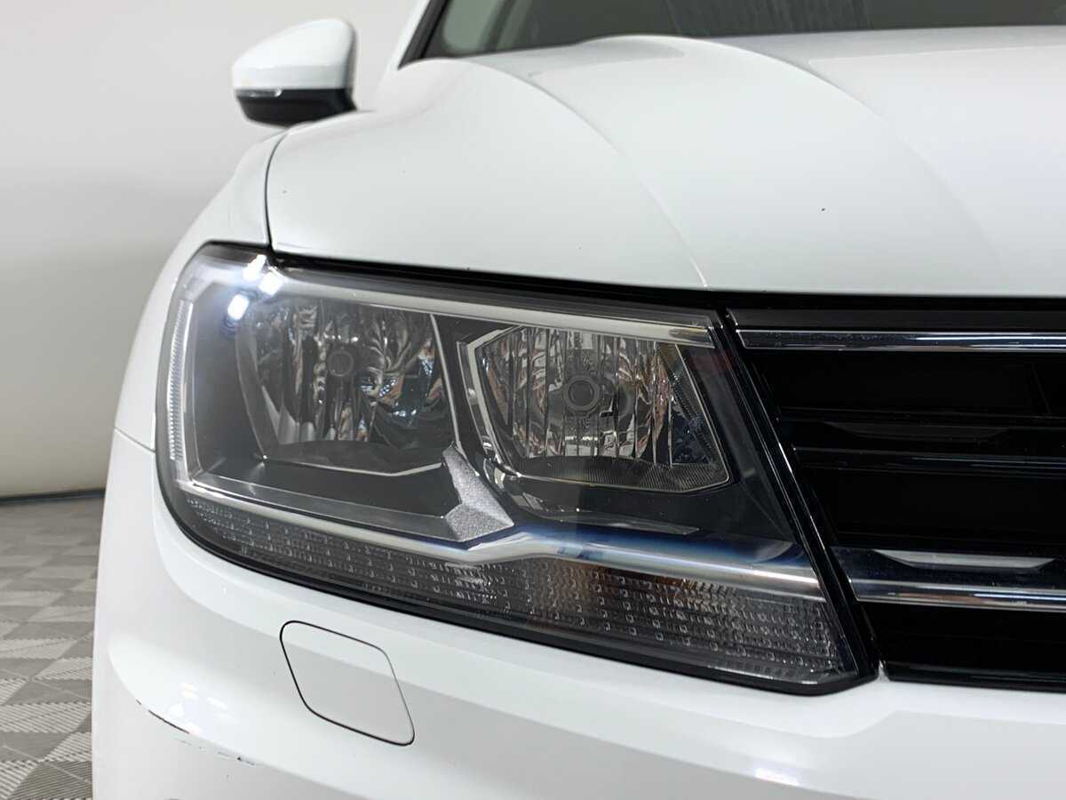 Volkswagen Tiguan, 2018 Фото №10