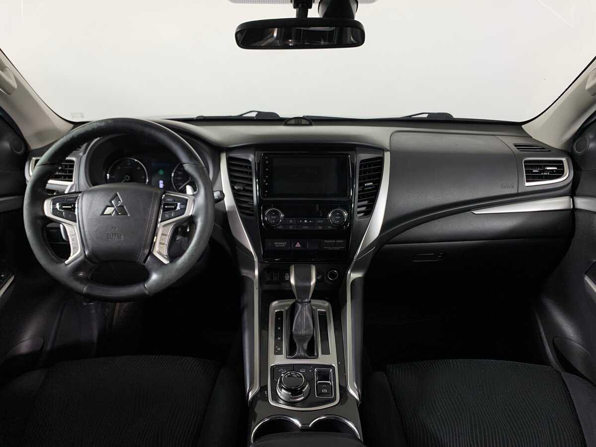 Mitsubishi Pajero Sport, 2018 Фото №13
