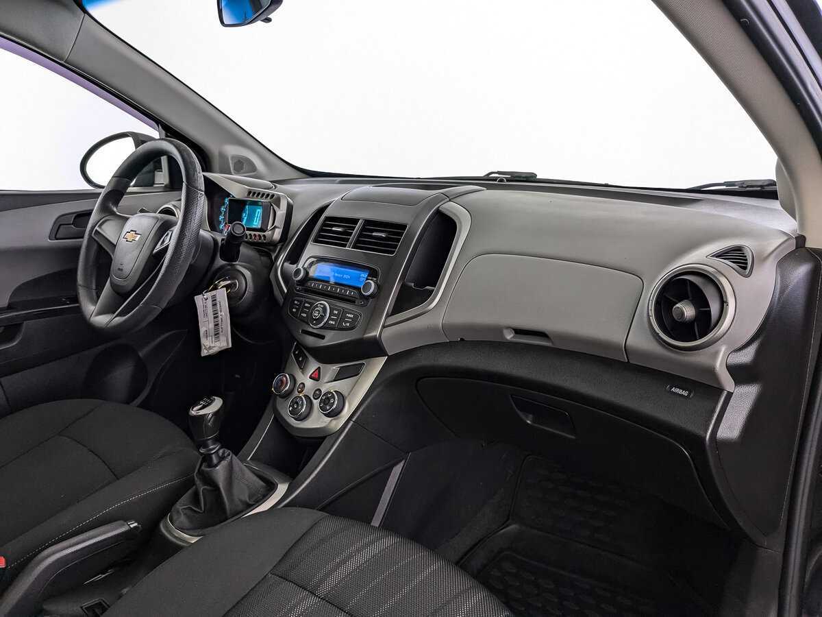 Chevrolet Aveo, 2014 Фото №9