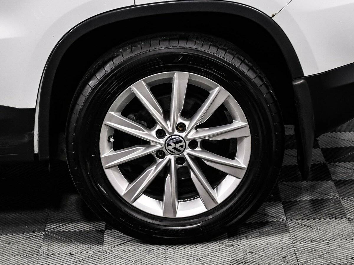 Volkswagen Tiguan, 2015 Фото №14