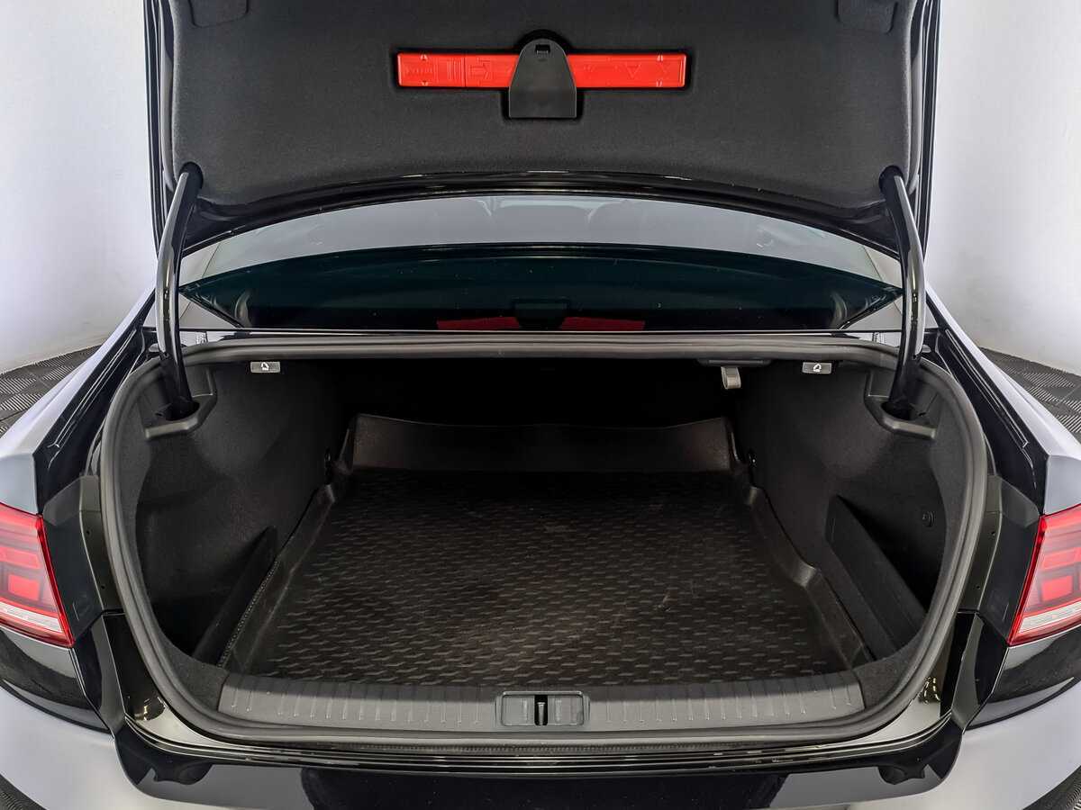 Volkswagen Passat, 2021 Фото №10