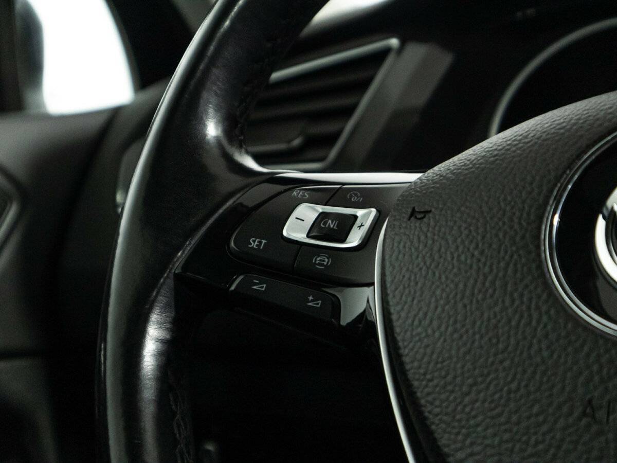 Volkswagen Tiguan, 2019 Фото №24