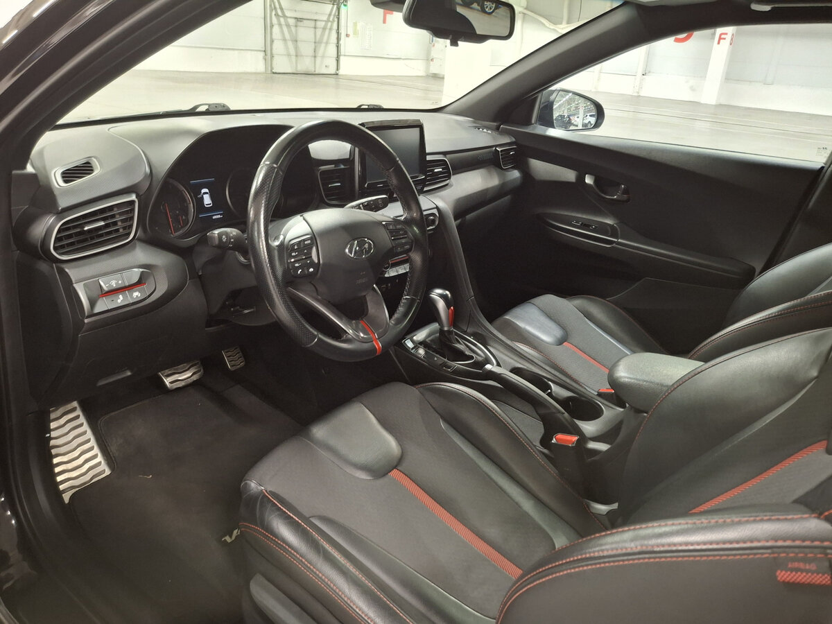 Hyundai Veloster II, 2019 Фото №16