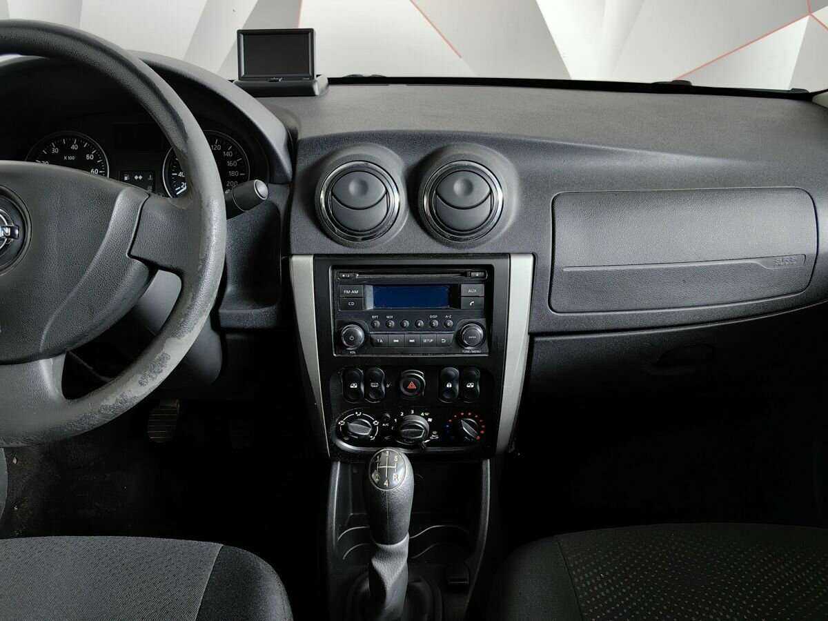 Nissan Almera, 2018 Фото №11