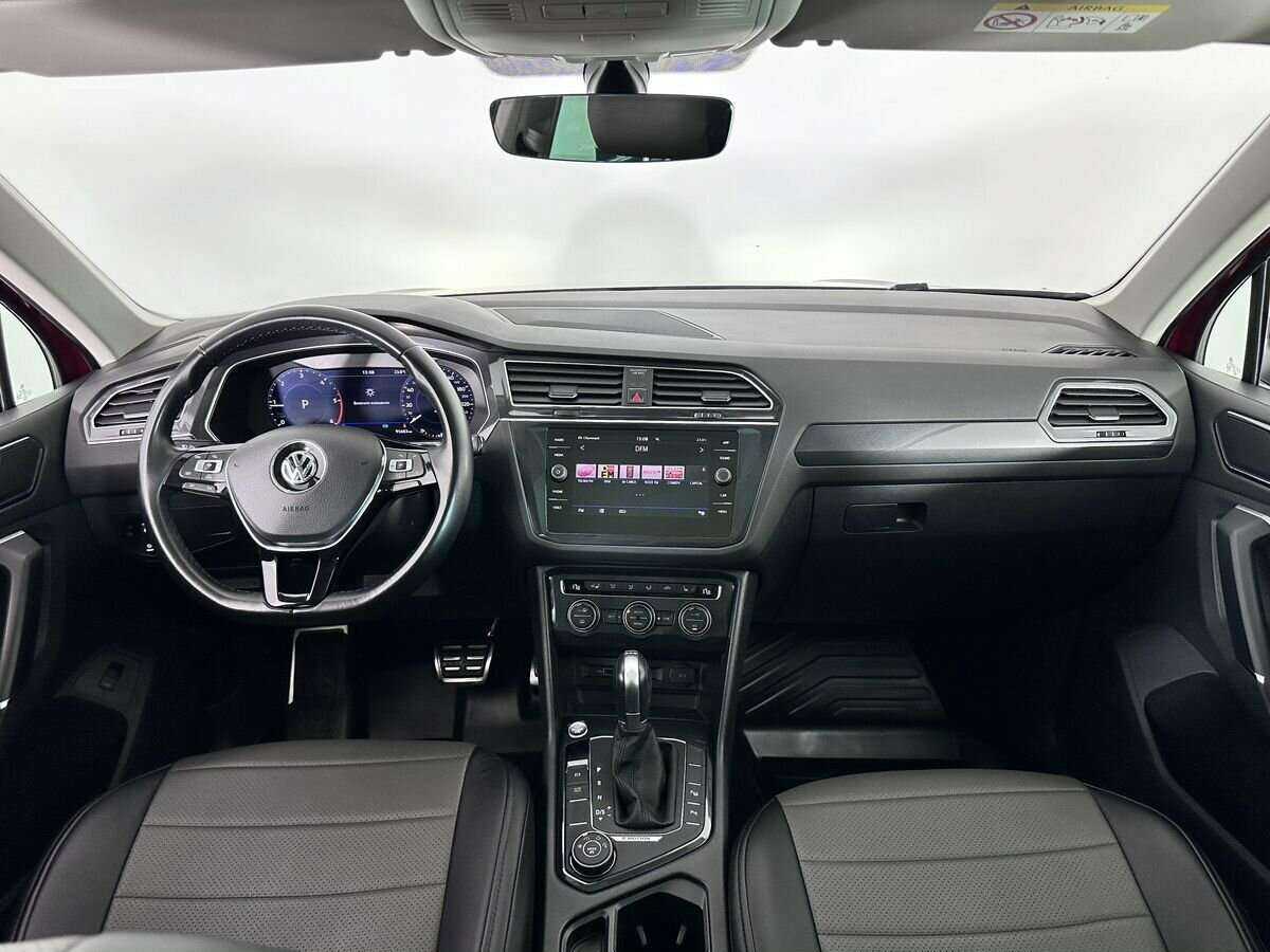 Volkswagen Tiguan, 2018 Фото №11