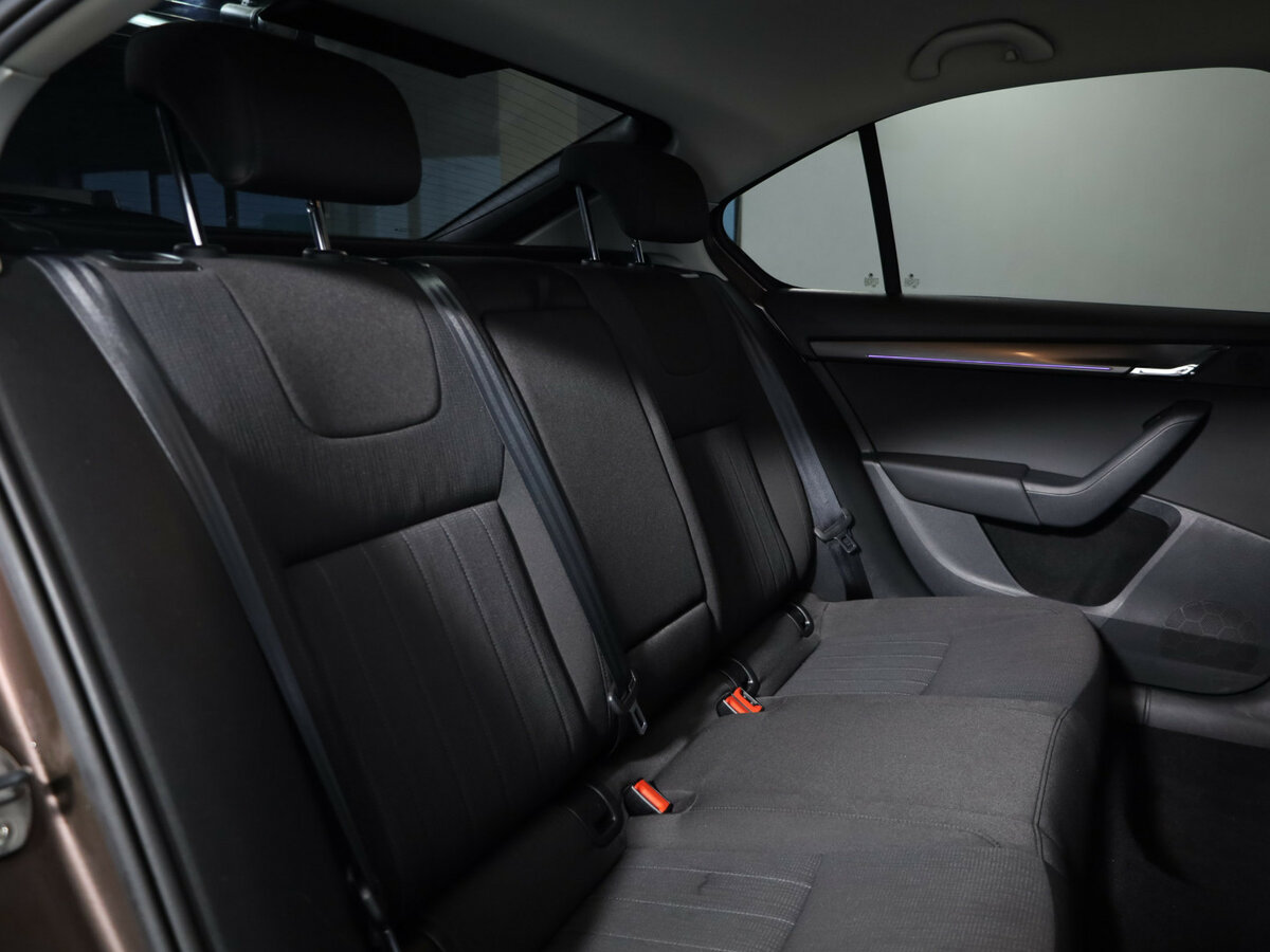 Skoda Octavia III (A7) Рестайлинг, 2017 Фото №11