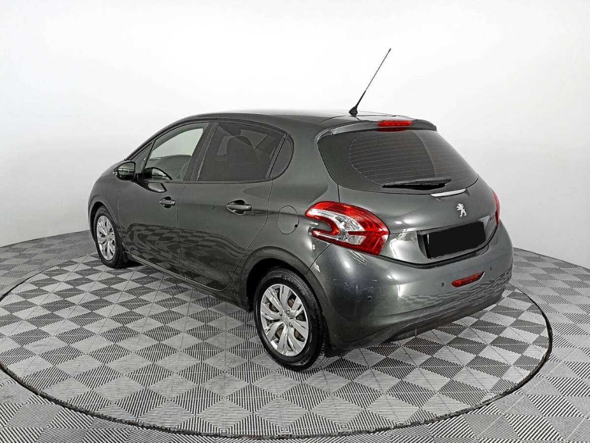 Peugeot 208, 2013 Фото №7
