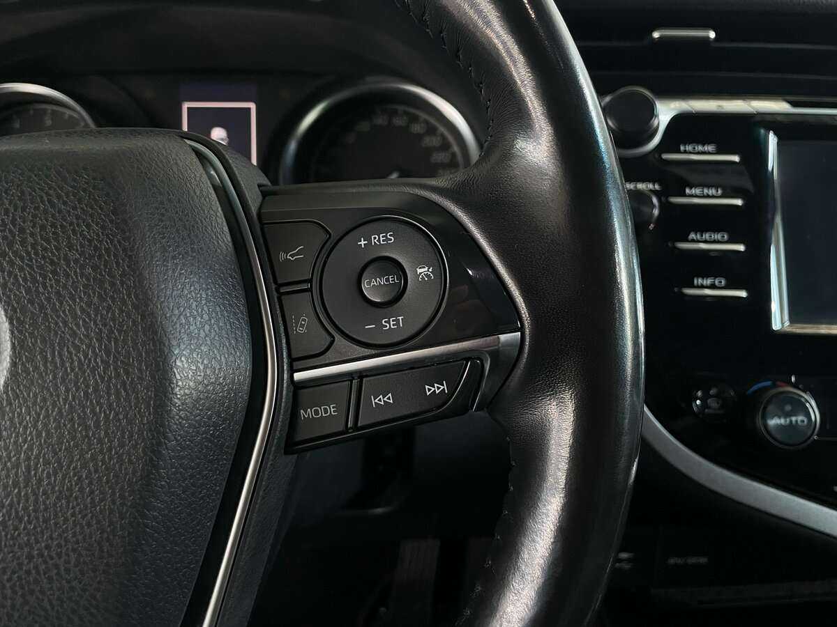 Toyota Camry, 2018 Фото №14