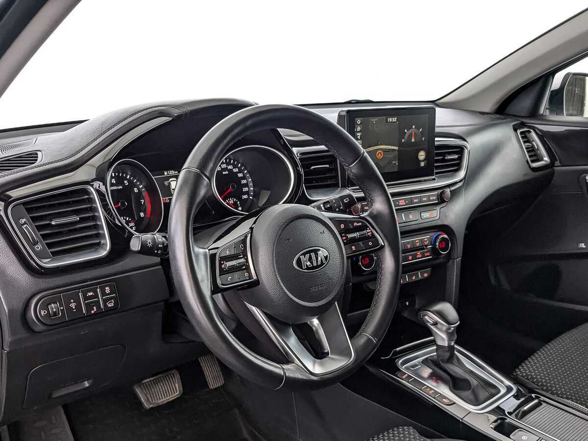Kia Ceed, 2019 Фото №10