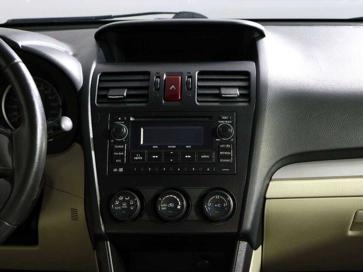 Subaru XV, 2012 Фото №11