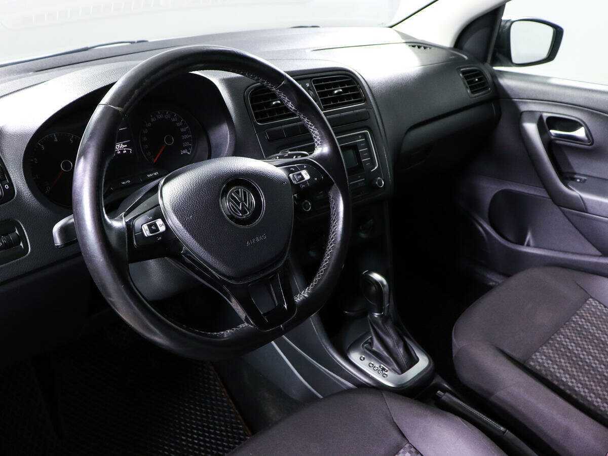 Volkswagen Polo, 2018 Фото №12