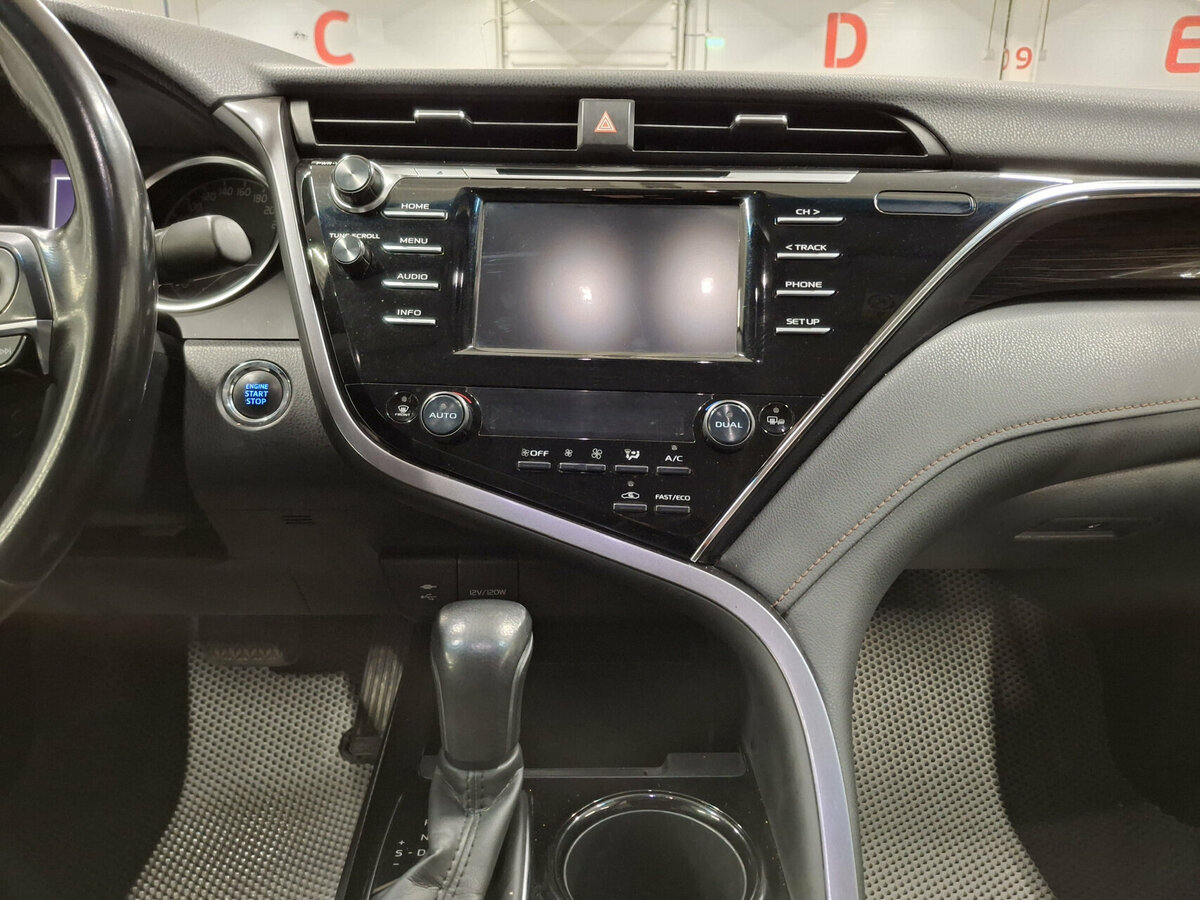 Toyota Camry VIII (XV70), 2018 Фото №14