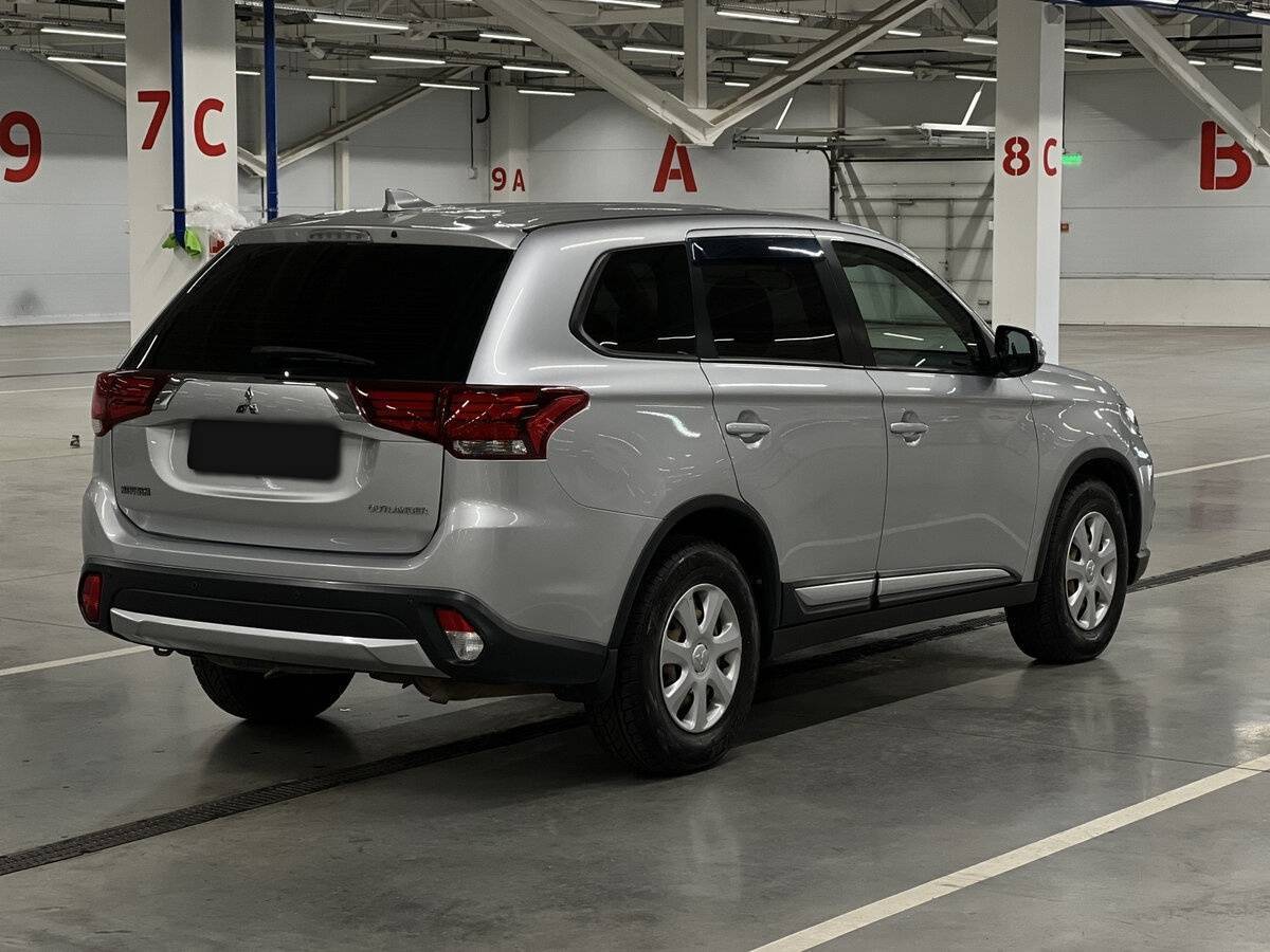 Mitsubishi Outlander, 2017 Фото №5