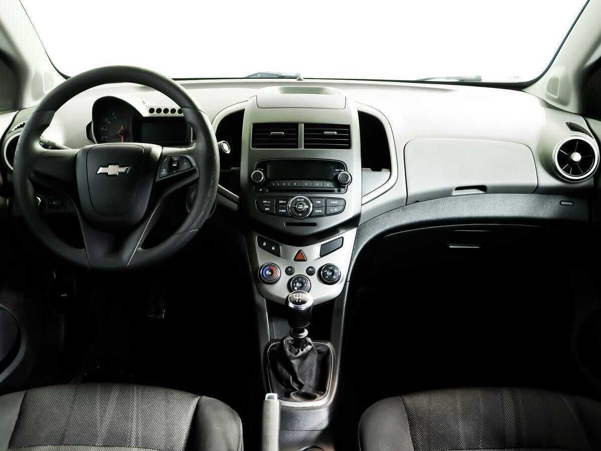 Chevrolet Aveo, 2014 Фото №10