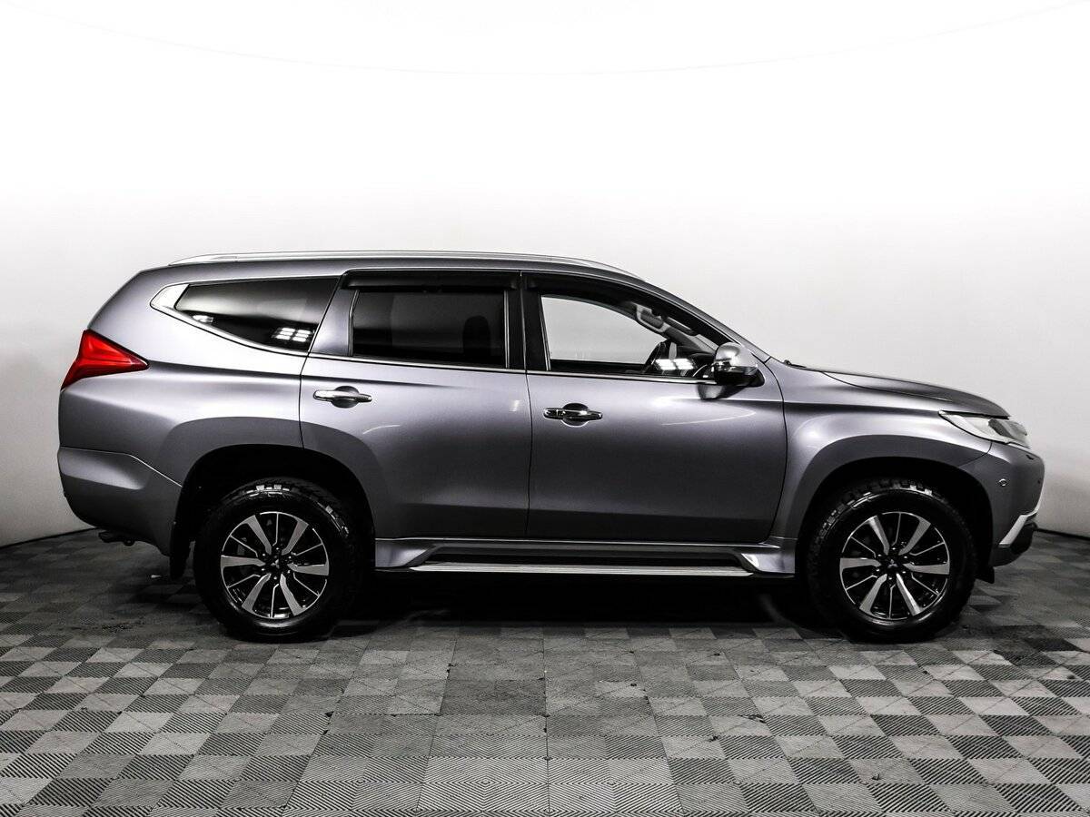 Mitsubishi Pajero Sport, 2017 Фото №4